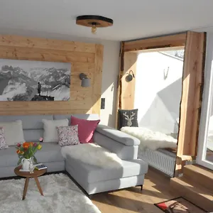 Apartment Almi - Alpenglück Traumhafte Whg.m.20qm Dachterr., Oberstaufen